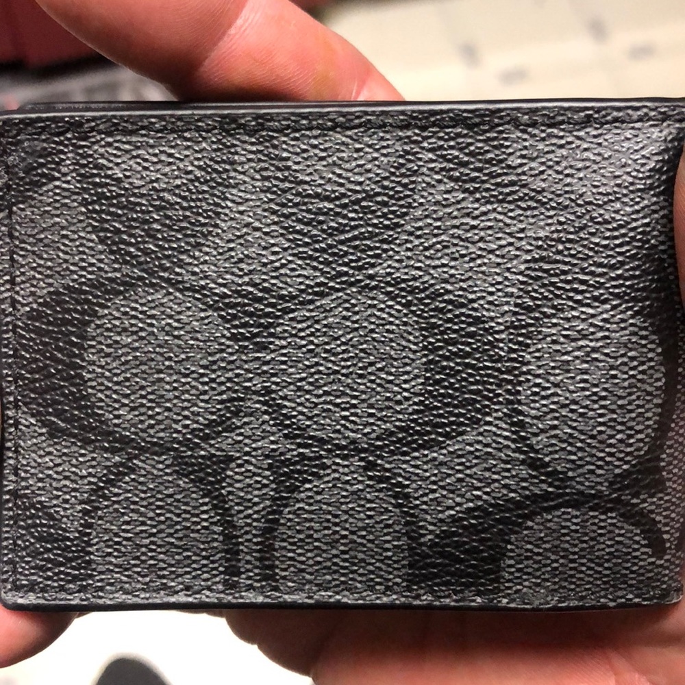 Men’s coach flip wallet